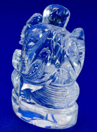 天然水晶ガネーシャ神像を横から見たところ